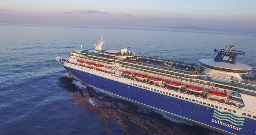 Pullmantur Cruceros and Iberia are together this summer