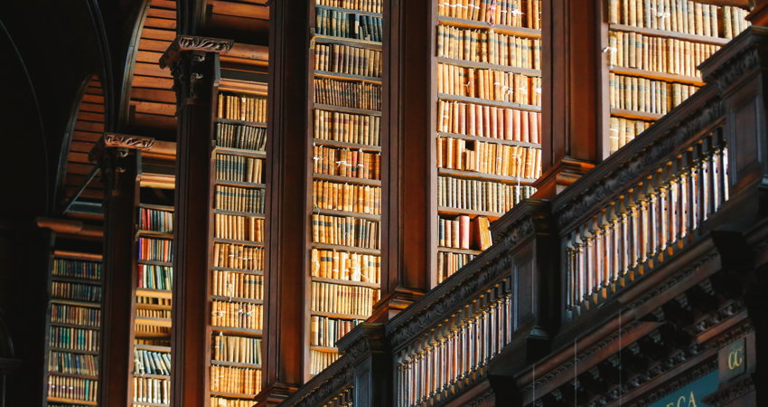 La Old Library del Trinity College recibe desde 1801 un ejemplar de todas las obras publicadas en Irlanda y Gran Bretaña