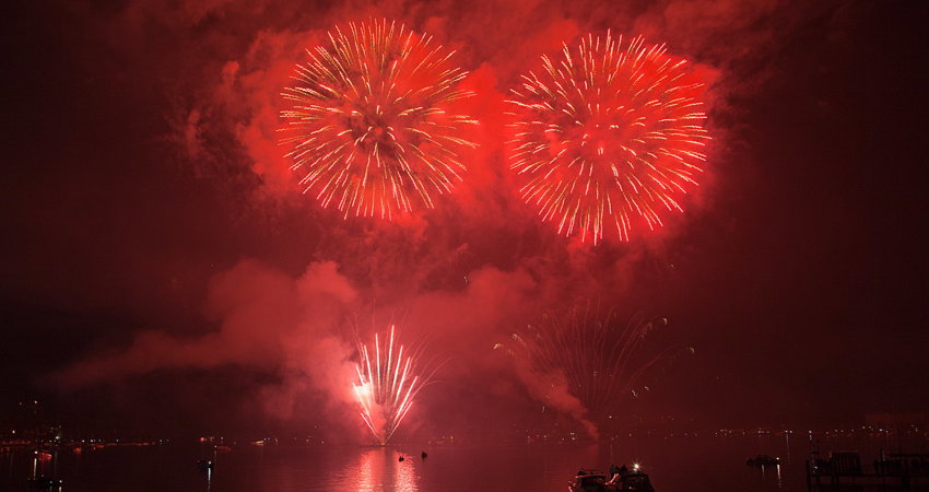  After the fireworks, the party in Zurich continues until 3 in the morning