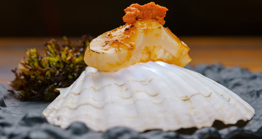 Deléitate con la gastronomía japonesa y exclusiva en Yugo, Madrid 