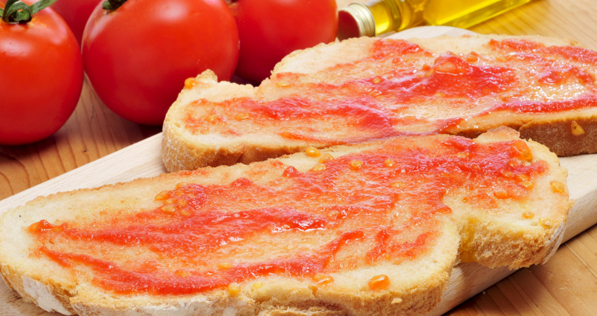 Pa amb tomàquet, invention of Catalan gastronomy