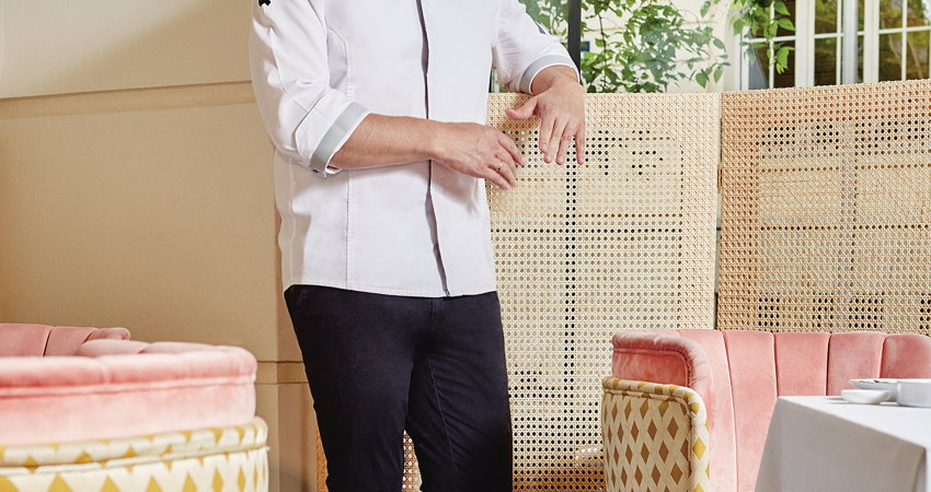 Entrevistamos a Mario Sandoval para Iberia Plus en Coque, su restaurante con dos estrellas Michelin