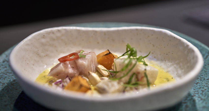 Ceviche del chef Jhosef Arias en Piscomar, el mejor restaurante de cocina peruana en Madrid.