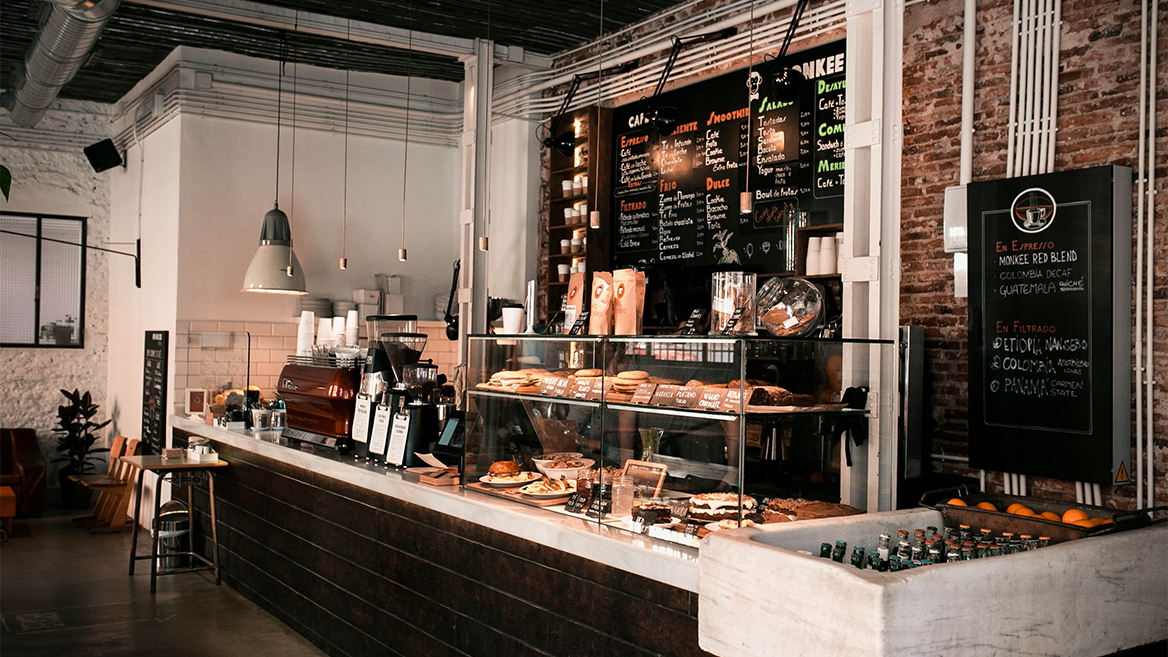 In Monkee Coffee, its blend and its origin coffee vary according to the season