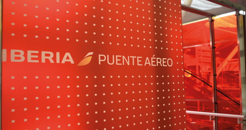 Favoreciendo la conectividad para permitir a las empresas recuperar sus actividades, desde finales de 2020 el Puente Áereo ha pasado de 24 a 43 frecuencias semanales.