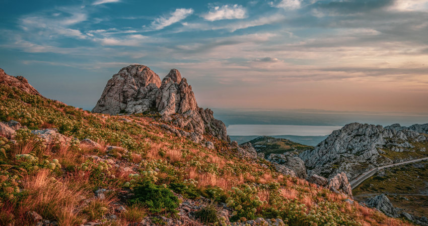 El parque de Velebit, de enorme riqueza natural, es uno de los más bellos y el más joven de Croacia.
