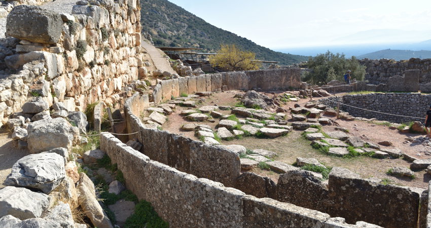 Para conocer la Grecia clásica es imprescindible visitar la Acrópolis de Micenas, a menos de dos horas de Atenas.