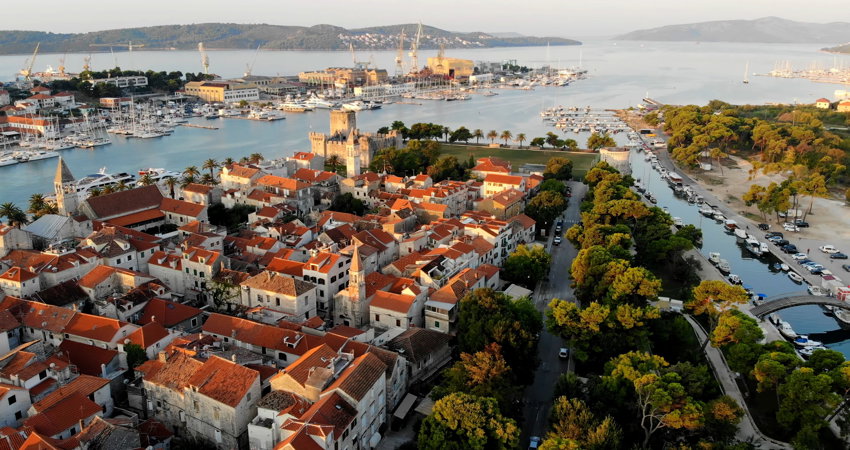 Trogir, a 1km World Heritage Site island, is connected to the mainland via three bridges, and is less than half an hour from Split