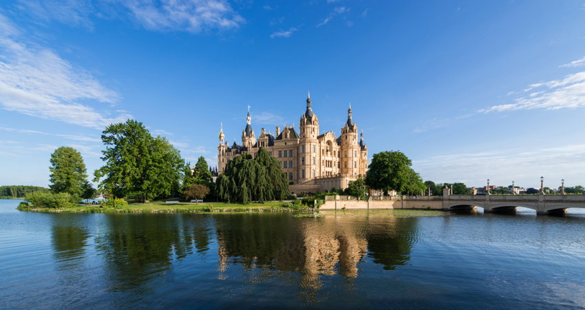 Visita el impresionante palacio de Schwerin, muy cerca de Hamburgo, en tu viaje a la ciudad alemana.