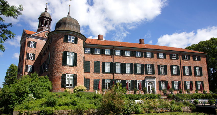 Learn about the 850 years of Eutin Castle’s history on your trip to Hamburg, Germany.