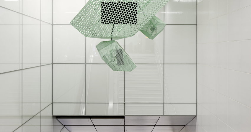 La instalación sonora de Ralf Brög en Heinrich-Heine-Allee en el metro de Düsseldorf.