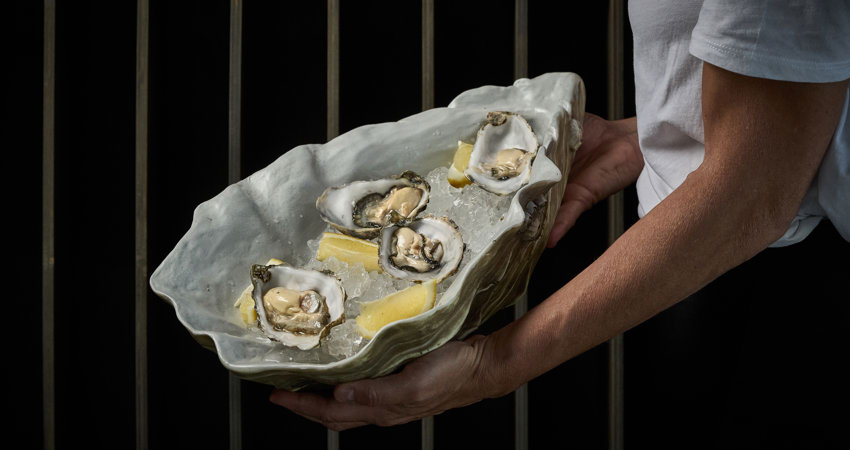  Oyster platter at Mimar, next to Patacona beach