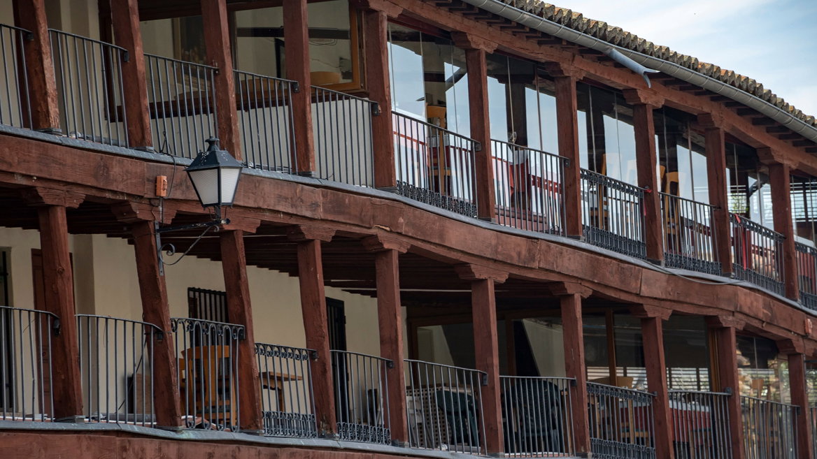 La Plaza de Segovia de Navalcarnero es el epicentro alrededor del que giran todos los festivales que la localidad celebra alrededor del vino.