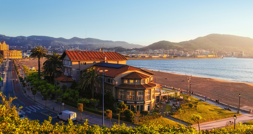Playa urbana de Ereaga