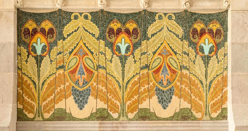 Detalle de un mosaico en el Recinto Modernista de Sant Pau