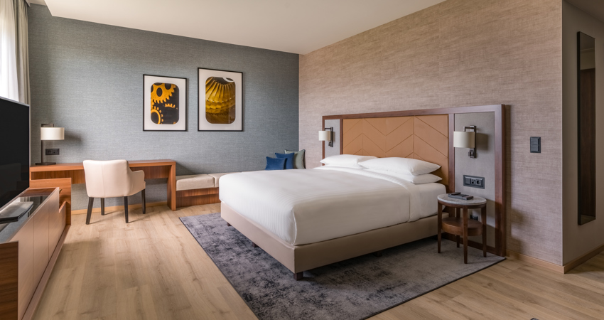 One of the rooms of the Geneva Marriott Hotel, a tribute to aviation pioneers and perfect for a winter getaway
