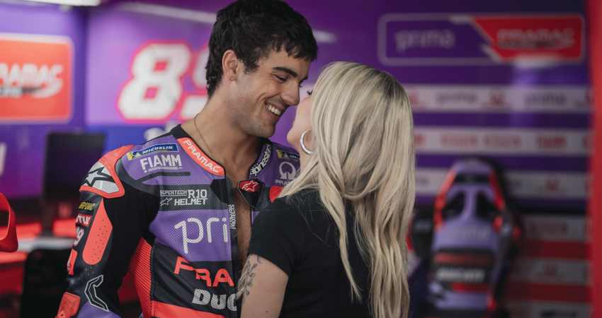 Óscar Casas y Ana Mena comparten un momento romántico en sus personajes, Edu Serra y Luna Cardona