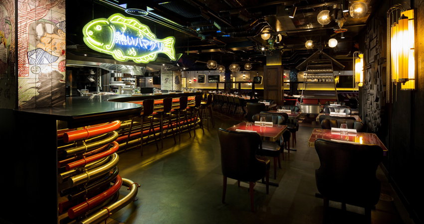 StreetXO: David Muñoz’s neon-lit eatery