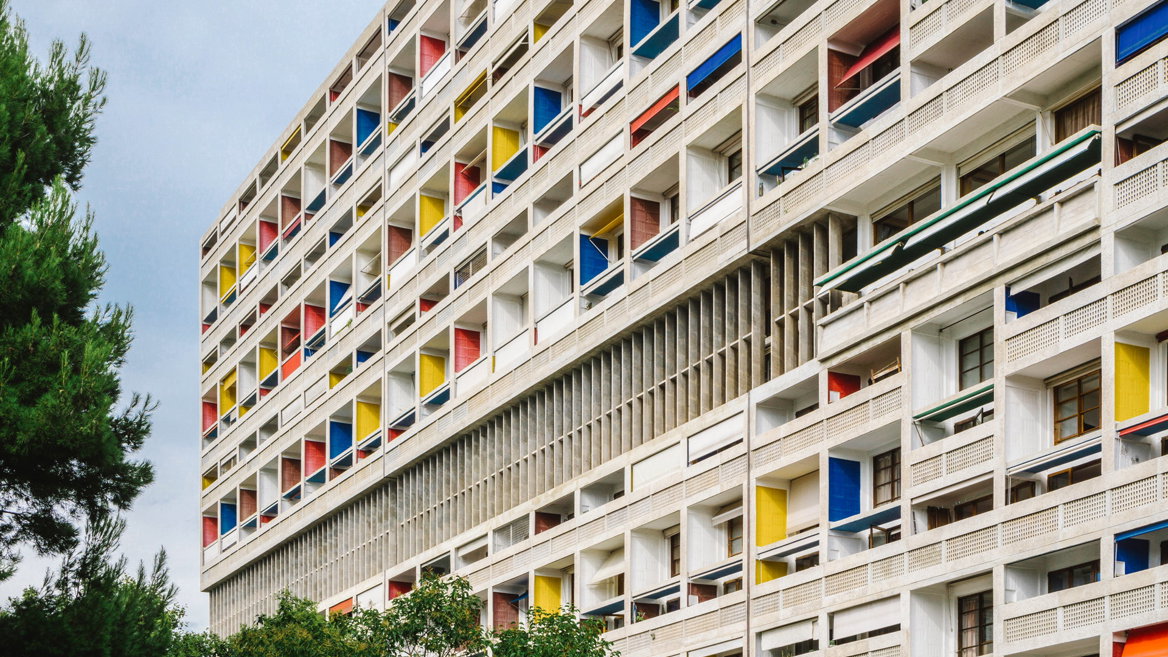 Unité d’Habitation, Marseille, just as fascinating as its dimensions and repetitive shapes