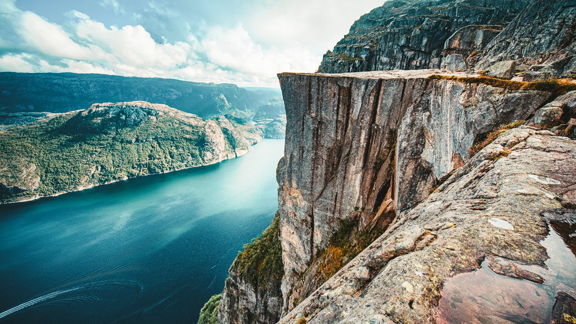 Los fiordos noruegos son perfectos para el senderismo