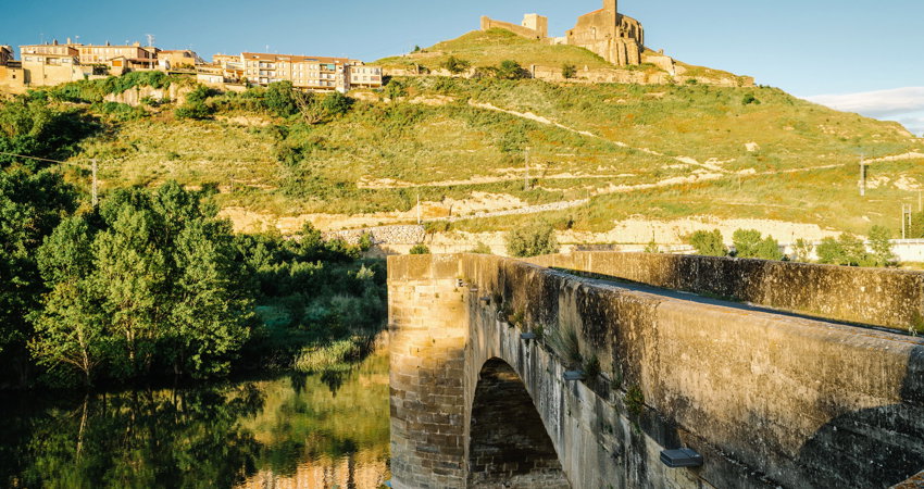 Rivers that irrigate market gardens and vineyards in La Rioja