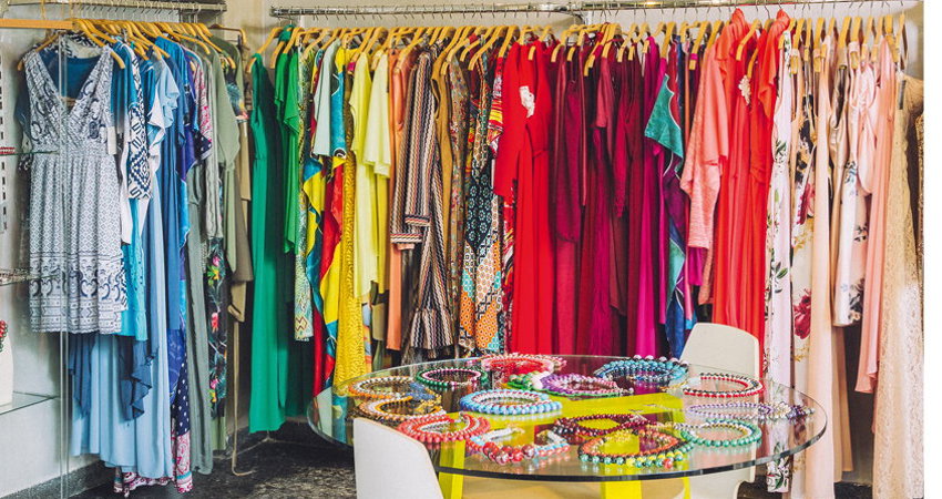 A creative fashion designer and jeweller, Gkiokan, wants to become your personal stylist.